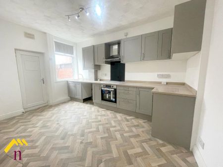 2 bedroom end of terrace house to rent - Photo 3