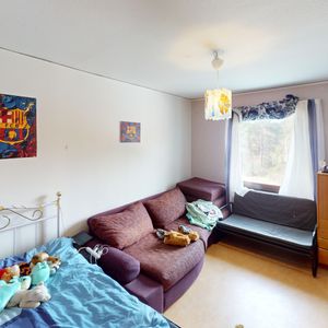 Karlstorpsvägen, Trollhättan - Photo 2
