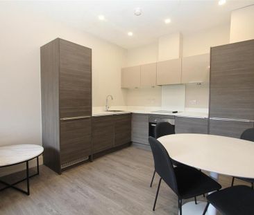 1 bedroom flat to rent - Photo 2
