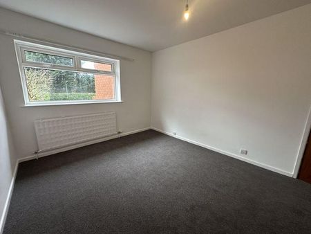 3 bedroom semi-detached bungalow to rent - Photo 4