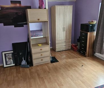 Room in a Shared House, Millhouse Road, B25 - Photo 3