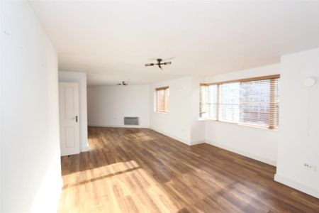 1 North Street, Plymouth - Photo 4