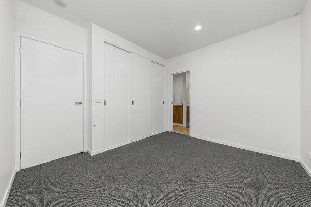 6/2 Howard Court, Clayton - Photo 1