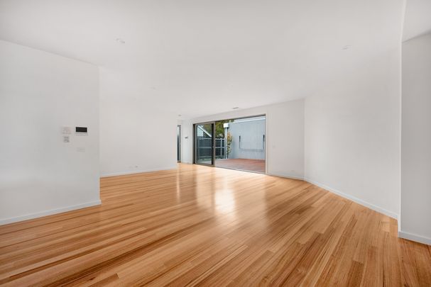38B The Strand, Williamstown VIC 3016 - House For Rent | Domain - Photo 1