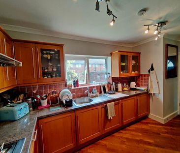 2 bedroom end of terrace house to rent - Photo 6