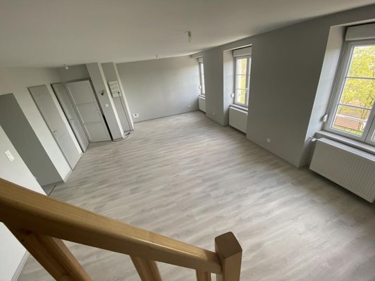 Location Appartement 4 pièces 82m² LE CREUSOT 71200 - Photo 1