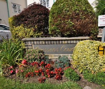 1 bedroom Flat - GUESSENS COURT, WELWYN GARDEN CITY. - Photo 1