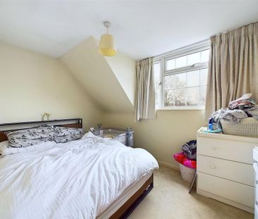 4 bedroom terraced house to rent - Photo 3