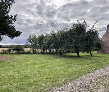 4 bedroom detached house to rent - Photo 1