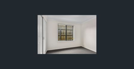 Spacious Modern Villa, Great Location - Photo 4