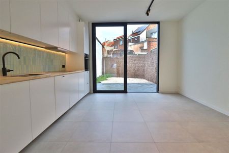 Rijwoning te KORTRIJK (8500) - Foto 4