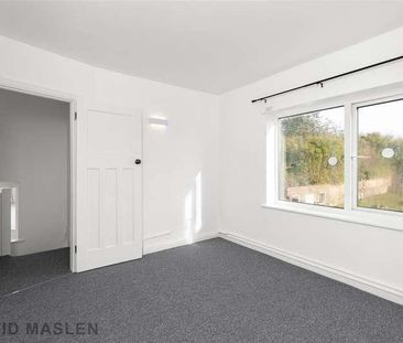 Bevendean Crescent, Brighton, BN2 - Photo 4