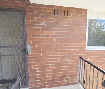 Bright & Easy Living - Photo 2