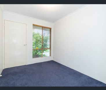 Peaceful Living in a Quiet Cul-de-Sac - Photo 5