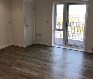 Bronze Court, Elstree Way, Borehamwood - Photo 2