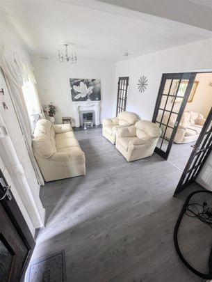 3 bedroom property to rent - Photo 1