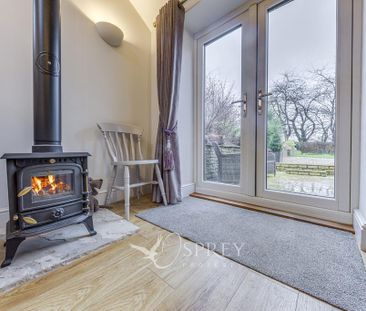 2 bedroom barn conversion to rent - Photo 2