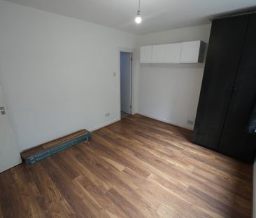 Studio Flat, Nether Street, N3 - Photo 4