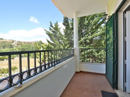 4 room luxury House for rent in Cascais, Lisbon - Photo 1