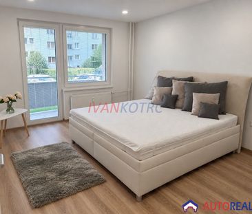 Na prenájom 2 izbový byt s loggiou po kompletnej rekonštrukcii vo Z... - Photo 1