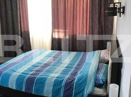 Apartament cu 4 camere, 136 mp, terasa 62mp, parcare, zona Parcul Babes - Photo 3