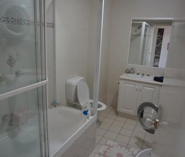 Two Bedroom Coastal Apartment! - Photo 3