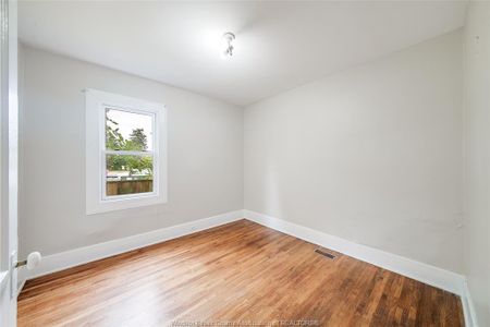 For Lease - 2454 JOS ST. LOUIS Avenue, Windsor, Ontario - Photo 2