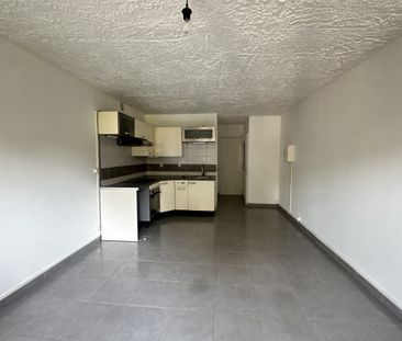 Studio libre immédiatement - Photo 1