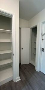 2 bedroom+ very large newly renovatedWarren Park/Lambton apt April 1 - Photo 4