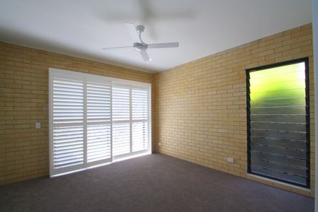 Sandy Beach, 41a Saye Close - Photo 2