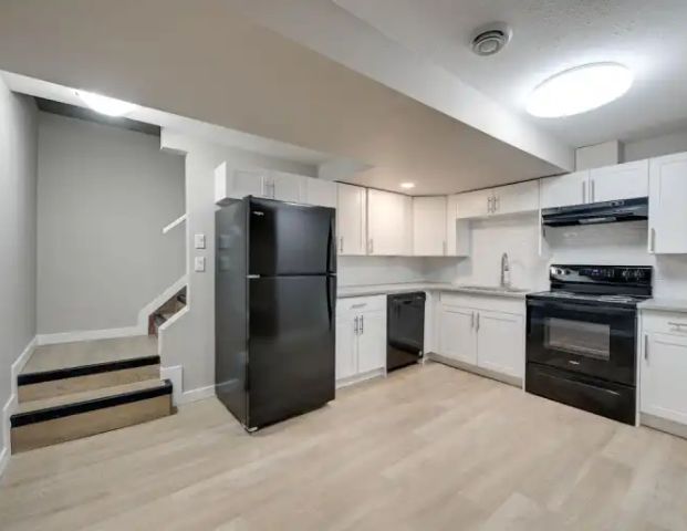 8704 136 Avenue Northwest, Down, Edmonton, Alberta, Canada, T5E 3E6 | 8704 136 Avenue Northwest, Edmonton - Photo 1