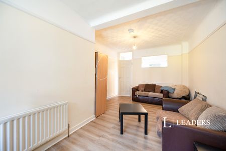 4 bedroom maisonette to rent Elm Grove, Southsea, PO5 - Photo 4