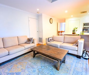 12 Lomond Drive, Glen Waverley - Photo 4