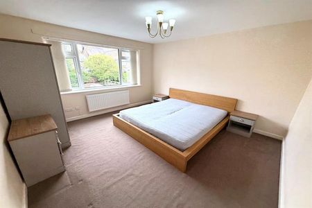 1 Bedroom Apartment To Let - Photo 4