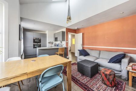 3 bedroom property to rent - Photo 2