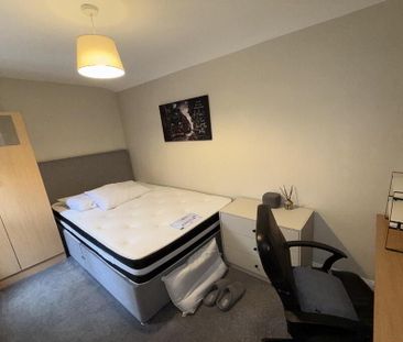 33 Edinburgh Street, Belfast, BT9 7DS - Photo 3