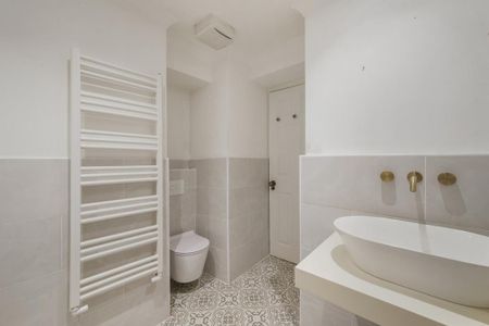 3 bedroom flat to rent - Photo 2