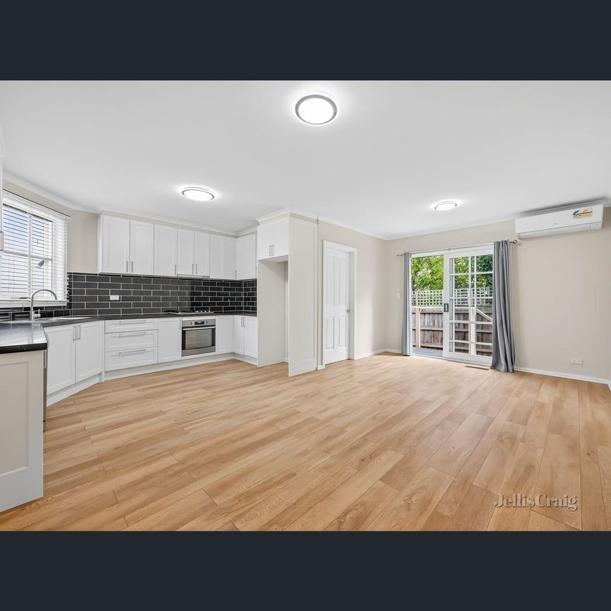 2/29 Hammond Street, Thornbury, Vic 3071 - Photo 1