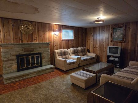 For Lease - 1622 Anworld Court, Mississauga, Ontario - Photo 2