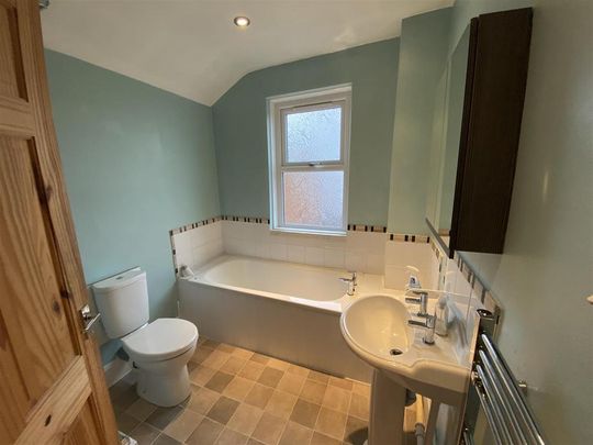 2 bedroom house to rent - Photo 1