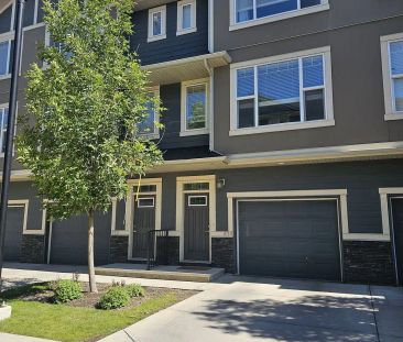 Cozy townhouse for single family. Quite and friendly neighborhood. ... - Photo 1