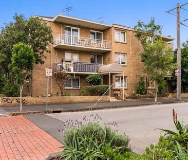 Renovated Ground Floor Apartment - Photo 5