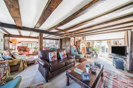 4 bedroom detached house to rent - Photo 2