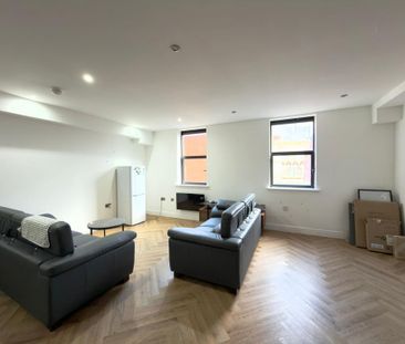 1 bedroom in a flat share to rent - Photo 5