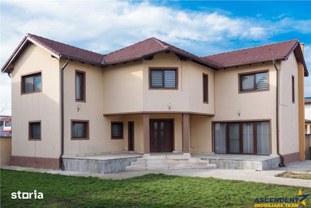 Vila eleganta, spatii generoase, conditii deosebite, Harman - Fotografie 1