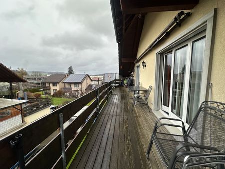 Charming 4-room penthouse apartment in Fahrwangen - Photo 5