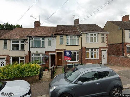 Room in a Shared House, Preston Gardens, LU2 - Photo 1