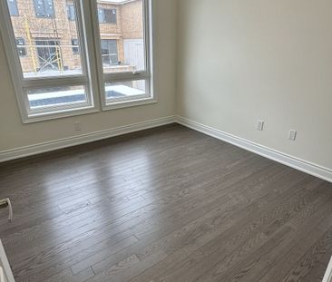 For Lease - 3346 Millicent Avenue Unit# Coach House, Oakville, Ontario - Photo 4