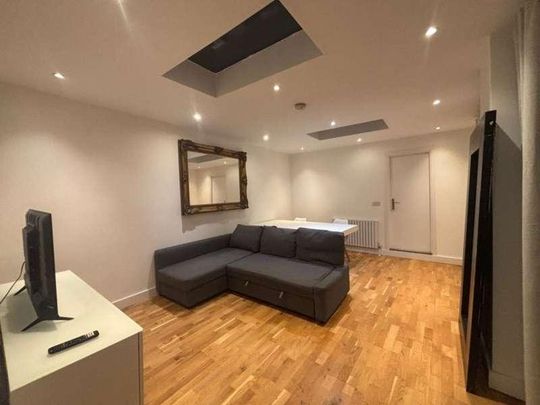 Heathstan Road, London, W12 - Photo 1