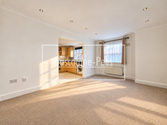 2 bedroom flat to rent - Photo 1